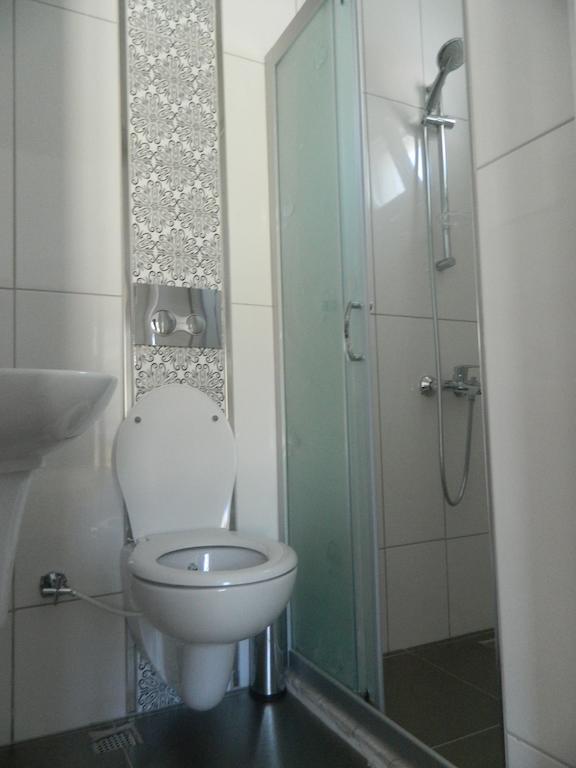 Akkin Pansiyon Hotell Kaş Eksteriør bilde